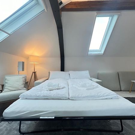 Ludwigshome - Zentrale Lage, Luxusbad, Workspace, Klima Лудвигсбург Екстериор снимка