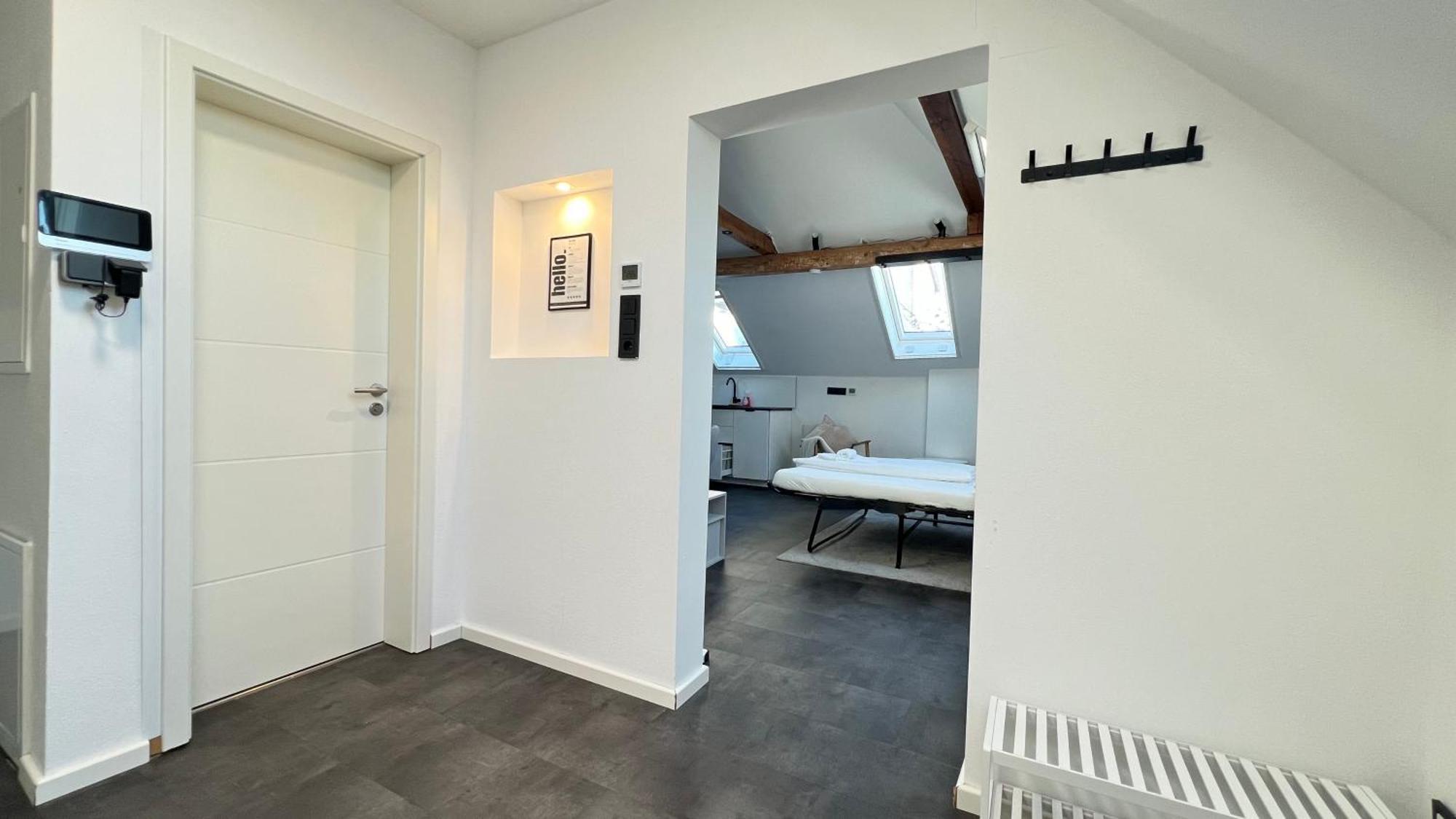 Ludwigshome - Zentrale Lage, Luxusbad, Workspace, Klima Лудвигсбург Екстериор снимка